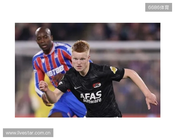 电讯报：纽卡有意引进小将斯密特，该球员非常乐意在一月加盟